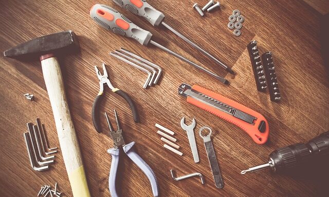 Jakie narzędzia wykorzystuje się w badaniach marketingowych?