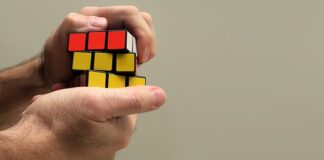 Czy agencja pracy tymczasowej może rozwiązać umowę o pracę?