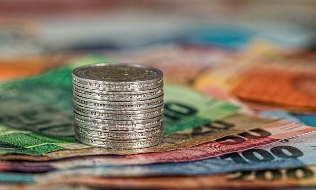 Jakie są koszty korzystania z platformy e learningowej?